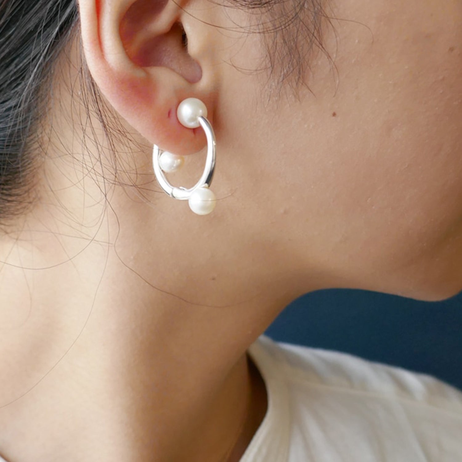 シルバー,ジュエリー,アクセサリー,イヤーカフ,イヤリング,パール,メタルジュエリー,メンズジュエリー,メンズアクセサリー,ユニセックス,ジェンダーレス,モード,ボリュームデザイン,シンプル,開閉式,サイズレス,silver,jewelry,accessory,metal,mens,mensaccessory,unisex,mode,present,gift,Pearl,earcuff,earing,freesize,オケージョンジュエリー,ドレスコーデ,ラグジュアリー,フォーマル