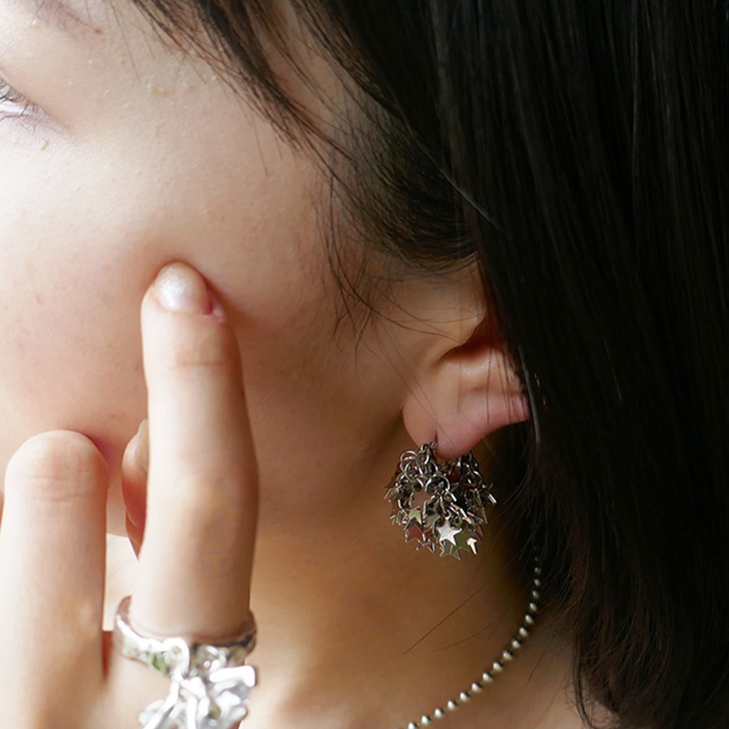 ピアス,ジュエリー,アクセサリー,ジェンダーレス,メンズ,レディース,ユニセックス,真鍮,ブラックメッキ,モチーフ,星,星モチーフ,ギフト,ラッピング,シルバー,たたき,ユニーク,ギフト ,モード
earrings,piercedearrings,silver,jewelry,gift,unisex,mode,metal,accessory,star