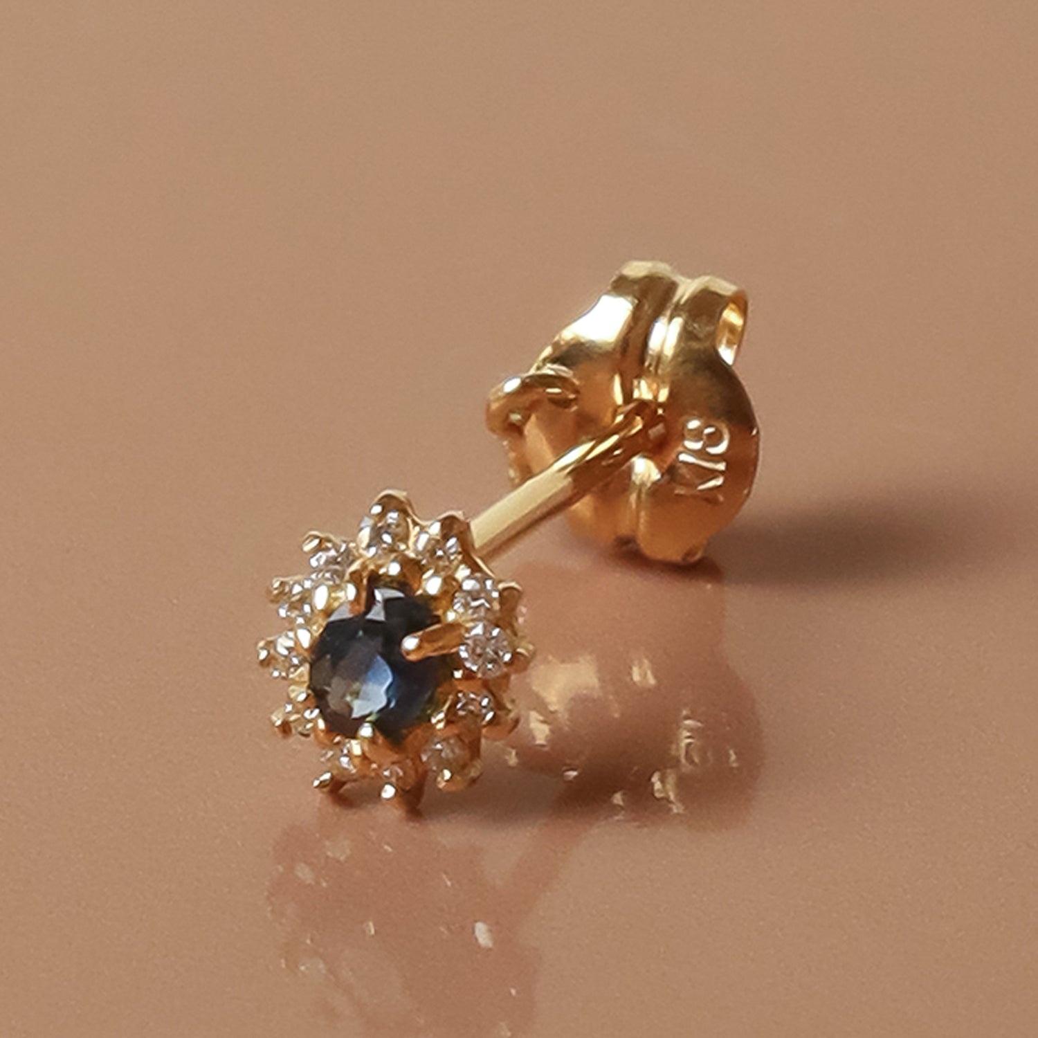 ゴールド,K18,レディース,ピアス,pierced earrings,gold,women,gift,present,ギフト,プレゼント,天然石,naturalstones,ruby,ルビー,omamori,お守り,diamond,サファイヤ,sapphire,ダイヤモンド