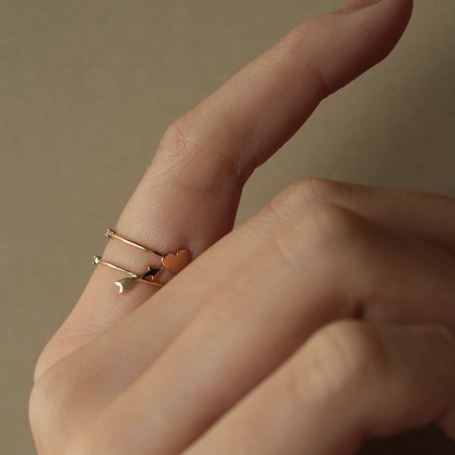 ゴールド,K18,レディース,ring,リング,gold,women,gift,present,ギフト,プレゼント,矢,arrow,モチーフ,motif,ruby,ルビー,omamori,お守り,ダイヤモンド,diamond