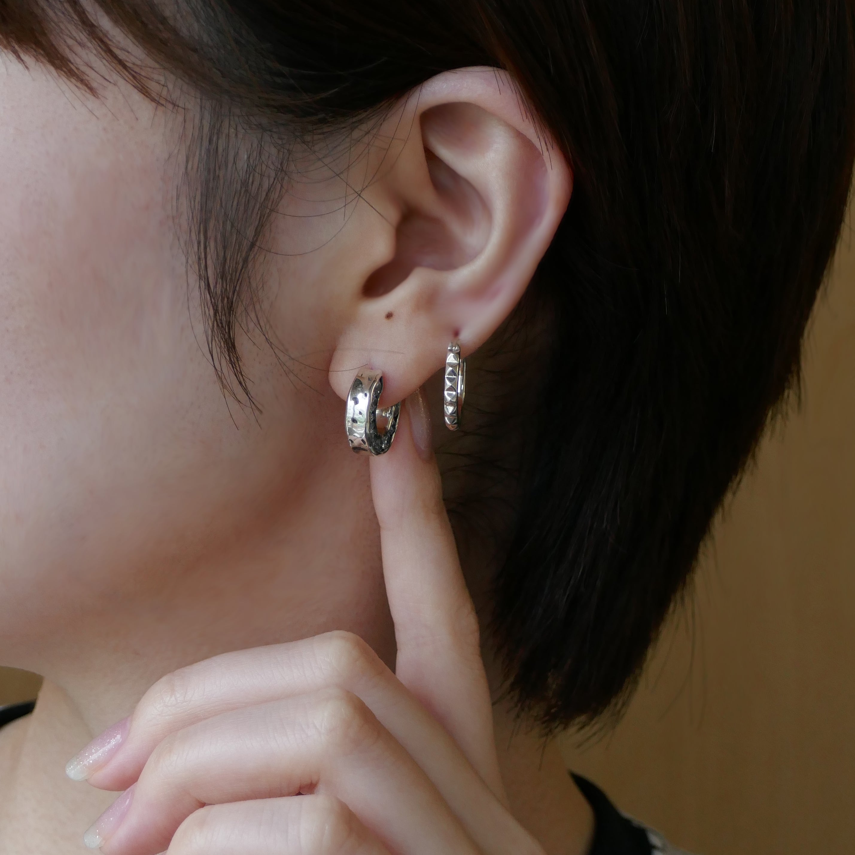 シルバー、フープ、ピアス、フープピアス、silver925,キュービックジルコニア、pierced earrings、ギフト、プレゼント、スタッズ、studs、いぶし