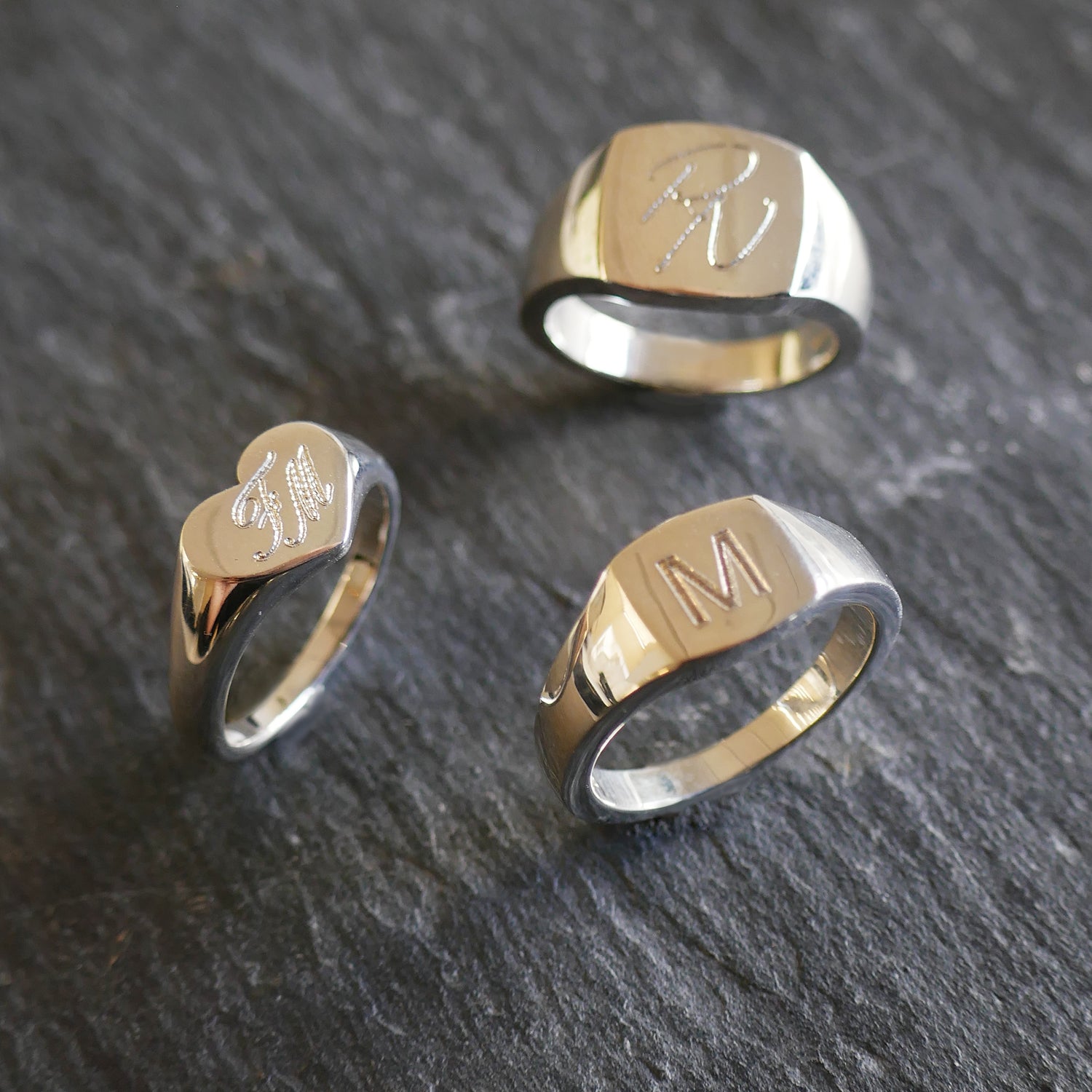 シルバー,リング,指輪,印台,シグネットリング,刻印,メッセージ,メンズジュエリー,ジェンダーレスジュエリー,モード,アクセサリー,オンライン限定,EC限定,オーダーメイド,limited,onlinelimited,pinkyring,silver,ring,signetring,mens,jewelry,metal,accessory,メタルジュエリー,ギフト,プレゼント,,エレガント,ラグジュアリー,フラット,シルバージュエリー,個性派,ユニーク,デザイナーズ,ドドメスティックブランド,silver925