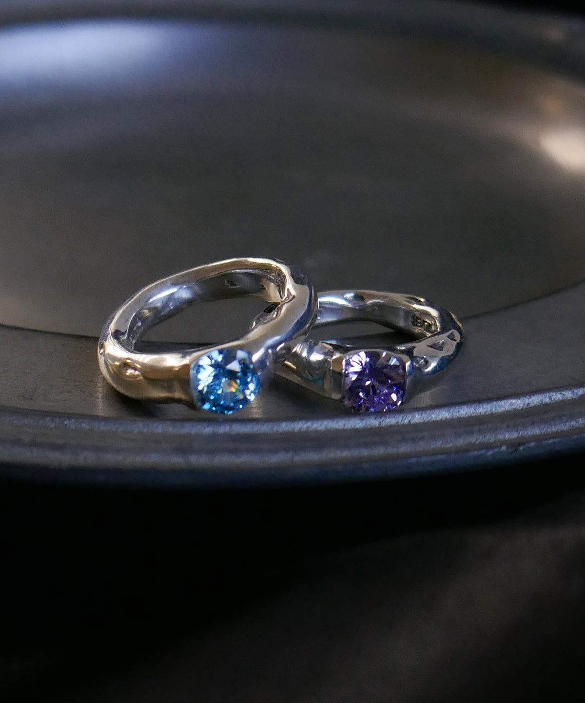 シルバー,リング,ピンキーリング,ジュエリー,アクセサリー,ユニーク,ギフト,ジェンダーレス,モード,silver,ring,pinkyring,jewelry,gift,unisex,mode,metal,モチーフ,accessory,motif,キュービックジルコニア,cubiczirconia,