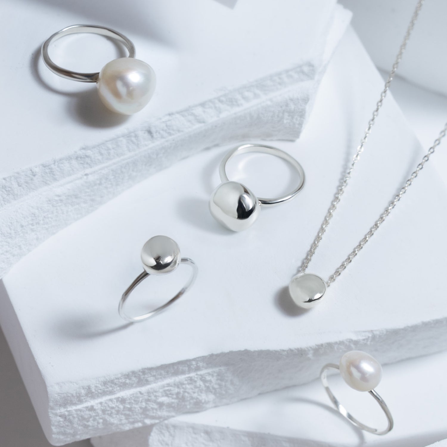 シルバー,リング,指輪,印台,シグネットリング,メンズジュエリー,ジェンダーレスジュエリー,モード,アクセサリー,silver,ring,signetring,mens,jewelry,metal,accessory,silver925,スターリングシルバー,個性派,メタルジュエリー,ギフト,プレゼント