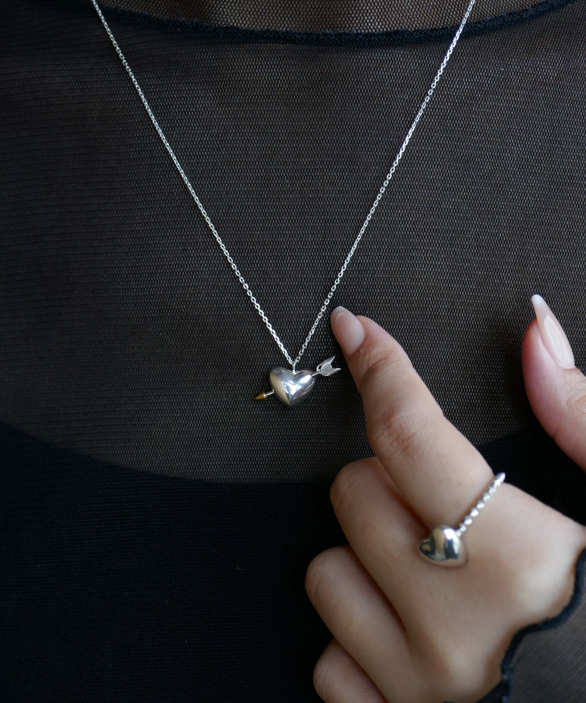 シルバー,necklace,ジュエリー,アクセサリー,heart,ハート,ユニーク,ギフト,ジェンダーレス,モード,silver,jewelry,ネックレス,gift,unisex,mode,metal,モチーフ,accessory,motif,event,イベント,矢