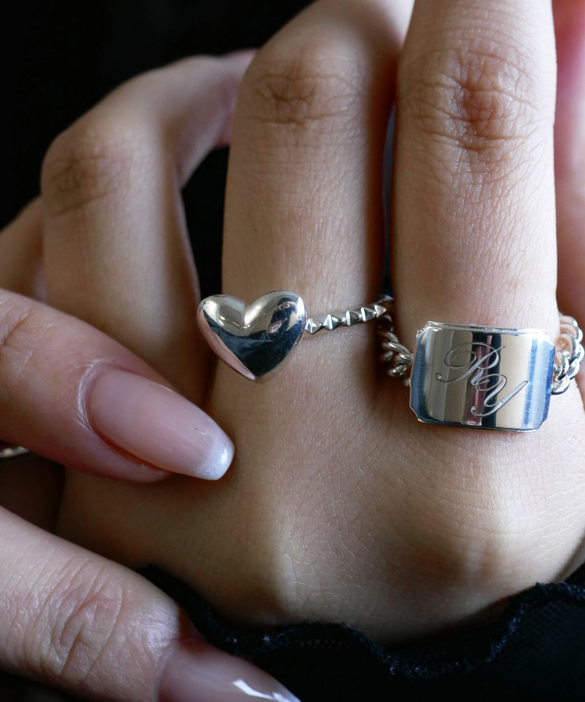 シルバー,リング,ring,ジュエリー,アクセサリー,heart,ユニーク,ギフト,ジェンダーレス,モード,silver,jewelry,指輪,gift,unisex,mode,metal,モチーフ,accessory,motif,studs,ハート,スタッズ