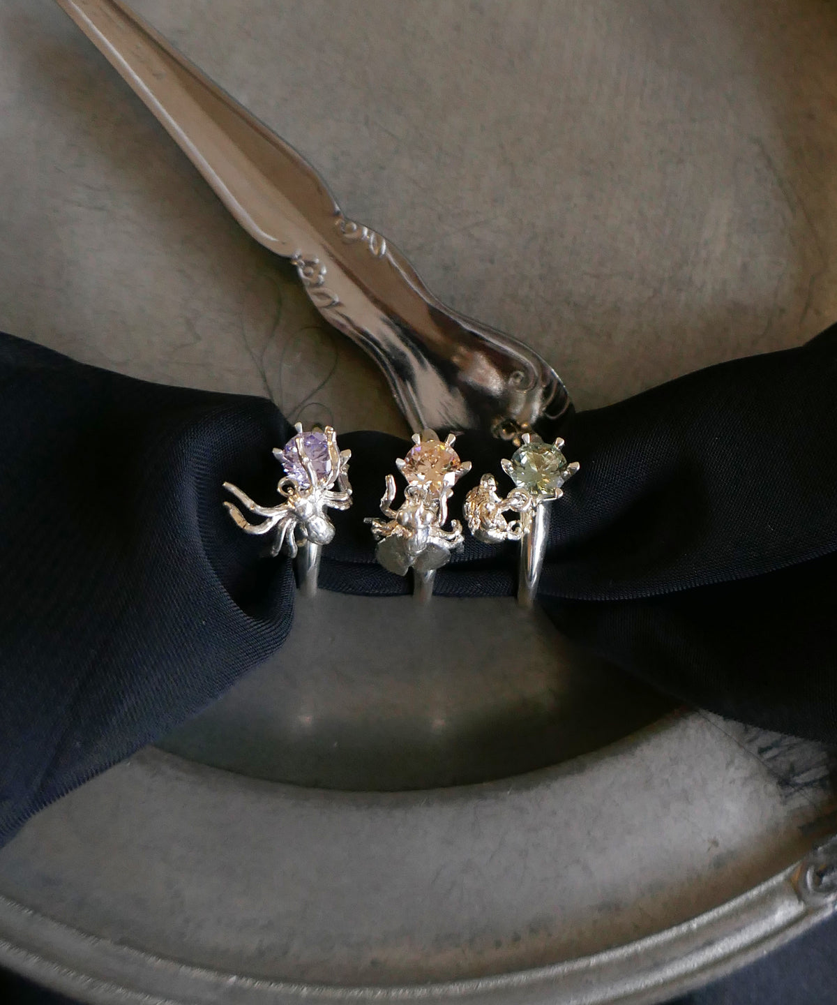 シルバー,リング,指輪,ジュエリー,アクセサリー,てんとう虫,,ユニーク,ギフト,ジェンダーレス,モード,silver,ring,jewelry,ladybug,gift,unisex,mode,metal,モチーフ,accessory,motif,キュービックジルコニア,cubiczirconia,event,イベント,石替え