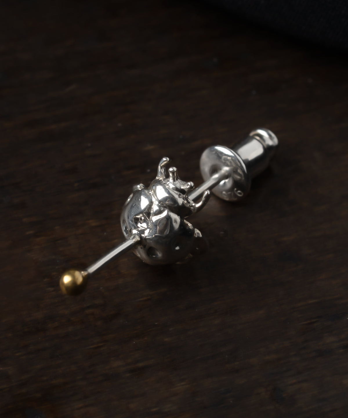 シルバー,pierced earrings,ピアス,ジュエリー,アクセサリー,てんとう虫,ladybug,ユニーク,ギフト,ジェンダーレス,モード,silver,jewelry,gift,unisex,mode,metal,モチーフ,accessory,motif,event,イベント