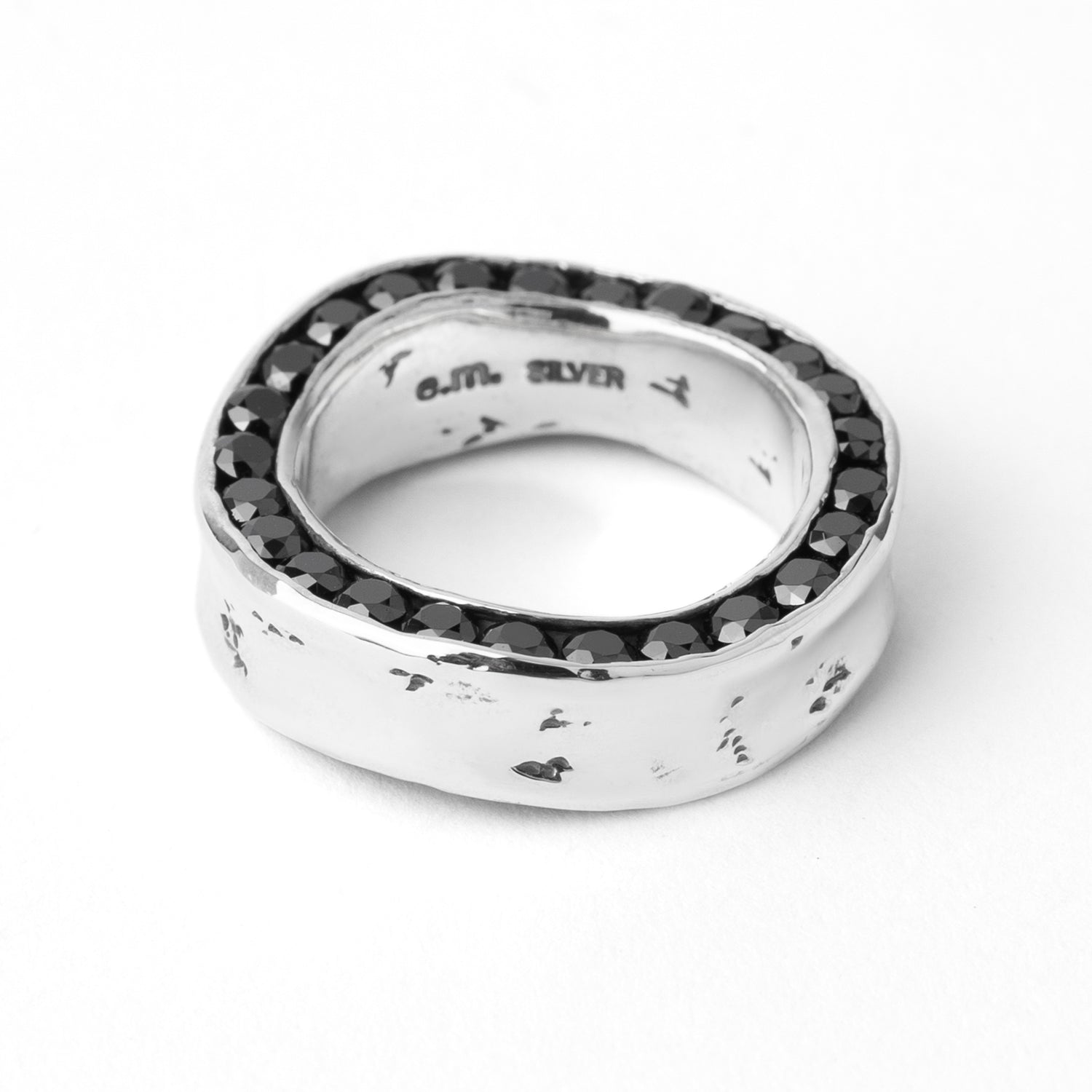 シルバー,ジュエリー,リング,指輪,アクセサリー,silver,jewelry,ring,accessory,ブラック,ストーン,キュービックジルコニア,ブラックジュエリー,モード,モノトーン,メンズ,メンズジュエリー,メンズアクセサリー,ジェンダーレス,ユニセックス,black,stone,mode,mens,unisex,cubiczirconia,いぶし,重厚感,デコラティブ,個性派,デザイナーズジュエリー