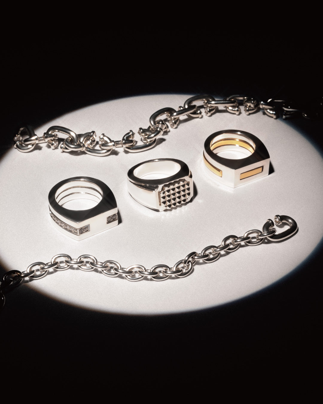 e.m. 2025-2026 A/W COLLECTION "stand out" 7.23 (Wed.)~