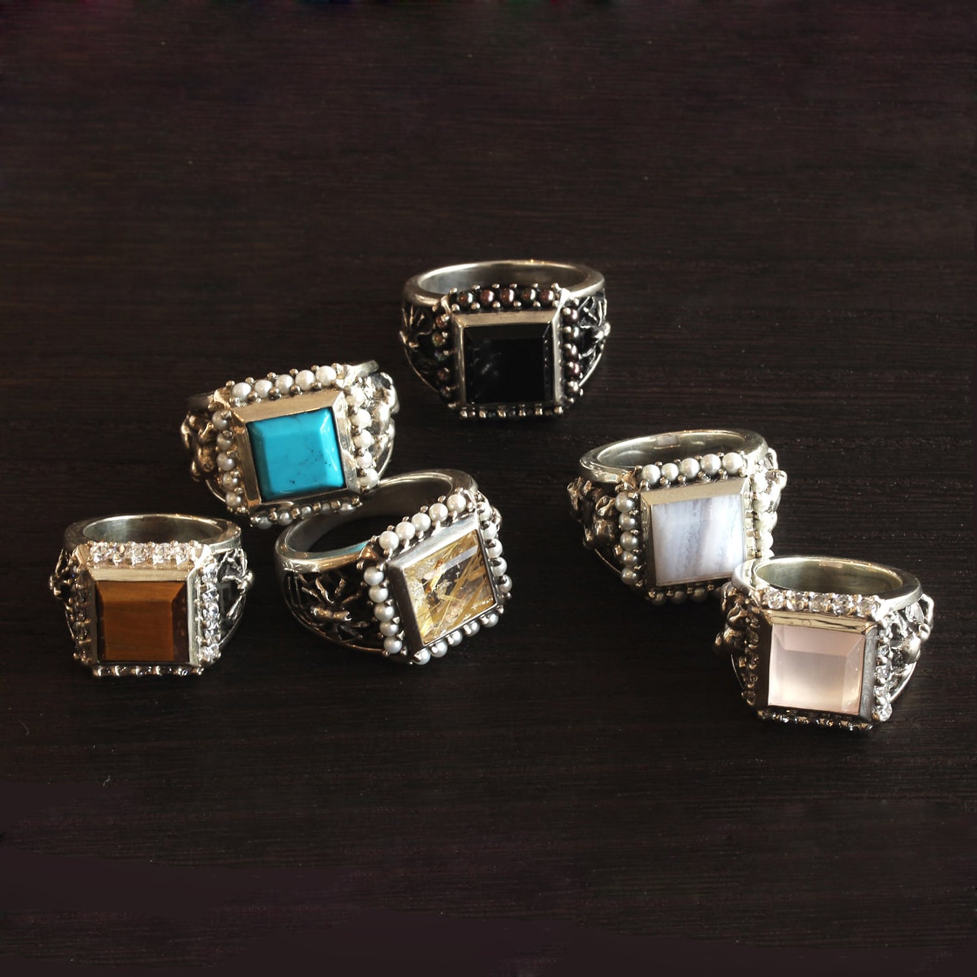 e.m. College Ring