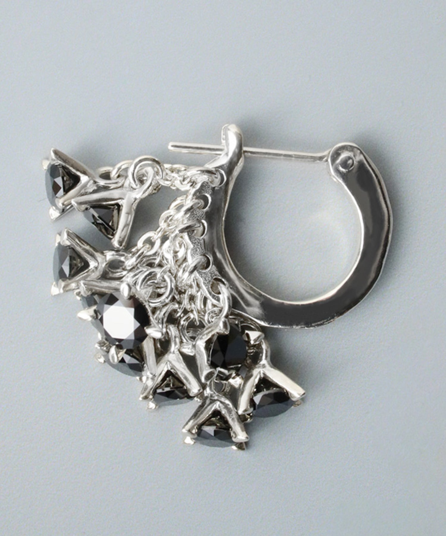 e.m. 購入、片耳ピアス ロジウムカラー スタッズピアス（ピアス（片耳用））｜e.m.