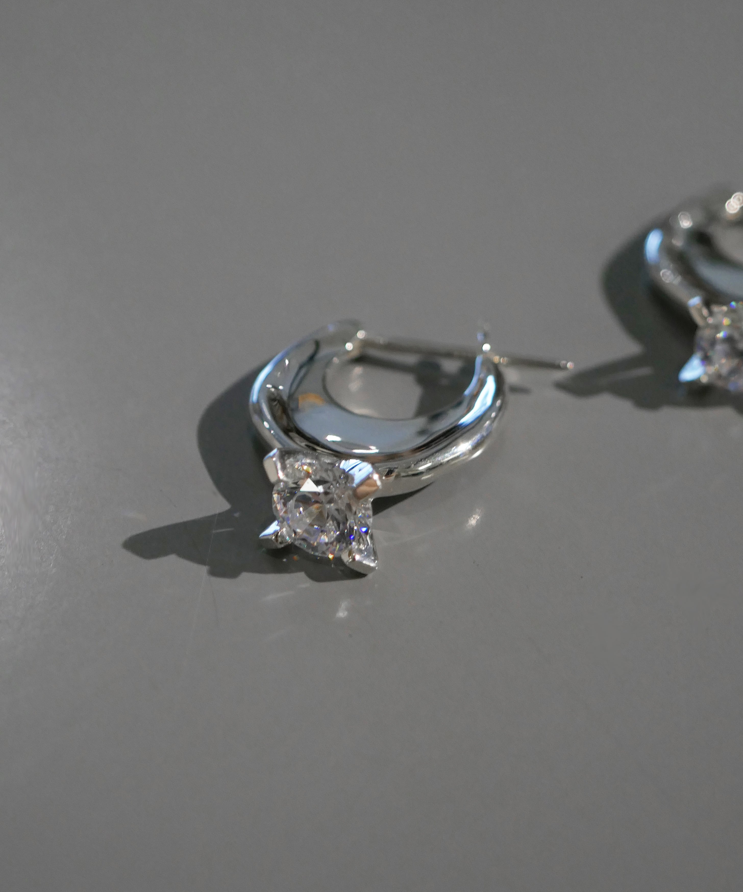 シルバー、zirconia、キュービックジルコニアl、ピアス、silver925，pierced earrings、フープ、フープピアス、hoop,ギフト、プレゼント、オケージョン、結婚式