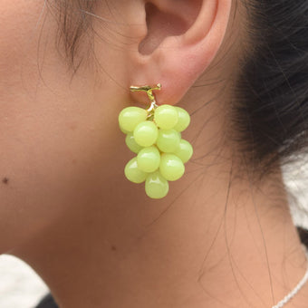ピアス,ジュエリー,アクセサリー,ジェンダーレス,メンズ,レディース,ユニセックス,ポリエステルレジン,真鍮,フルーツ,フルーツモチーフ,モチーフ,ギフト,ラッピング,ユニーク,ギフト ,モード,ぶどうピアス,ぶどう,果物
earrings,piercedearrings,jewelry,gift,unisex,mode,metal,accessory,fruits,fruits motif