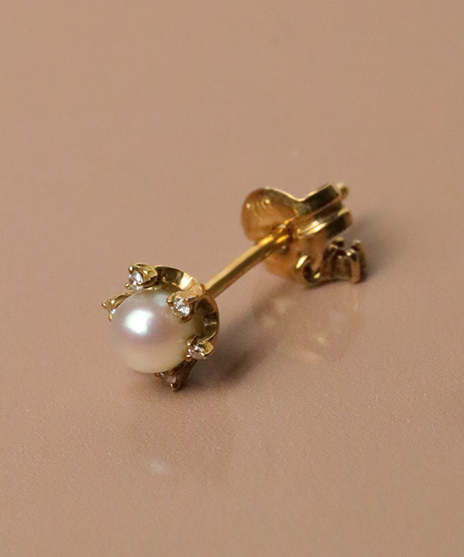 e.m. ★ ピアス 10.1(金)発売】新作ピアス | イー・エム | ショップニュース