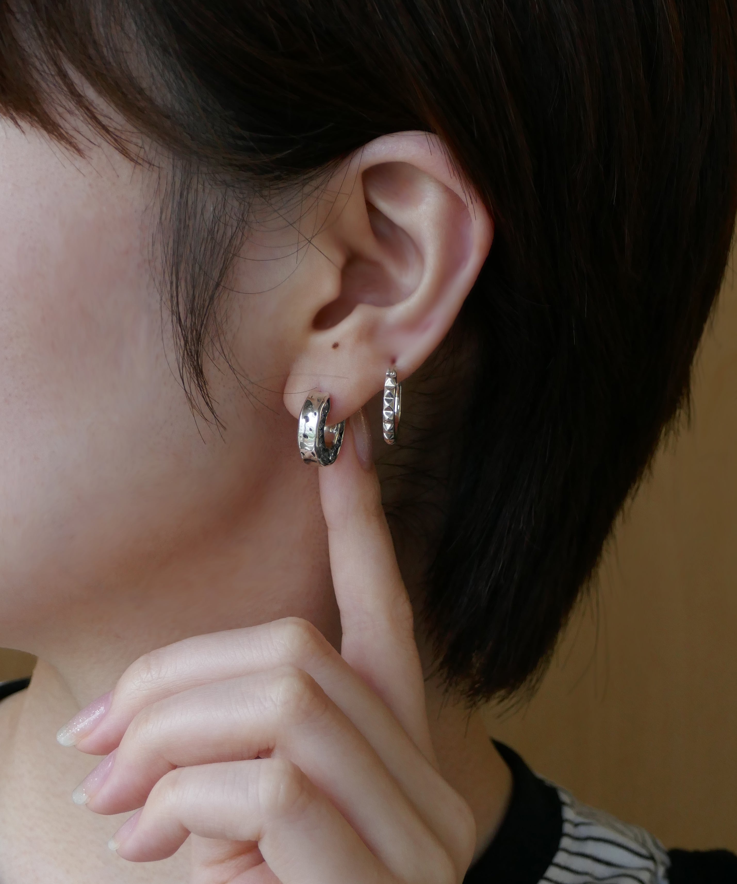 シルバー、フープ、ピアス、フープピアス、silver925，キュービックジルコニア、pierced earrings、ギフト、プレゼント、スタッズ、studs、いぶし
