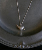 シルバー,necklace,ジュエリー,アクセサリー,heart,ハート,ユニーク,ギフト,ジェンダーレス,モード,silver,jewelry,ネックレス,gift,unisex,mode,metal,モチーフ,accessory,motif,event,イベント,矢