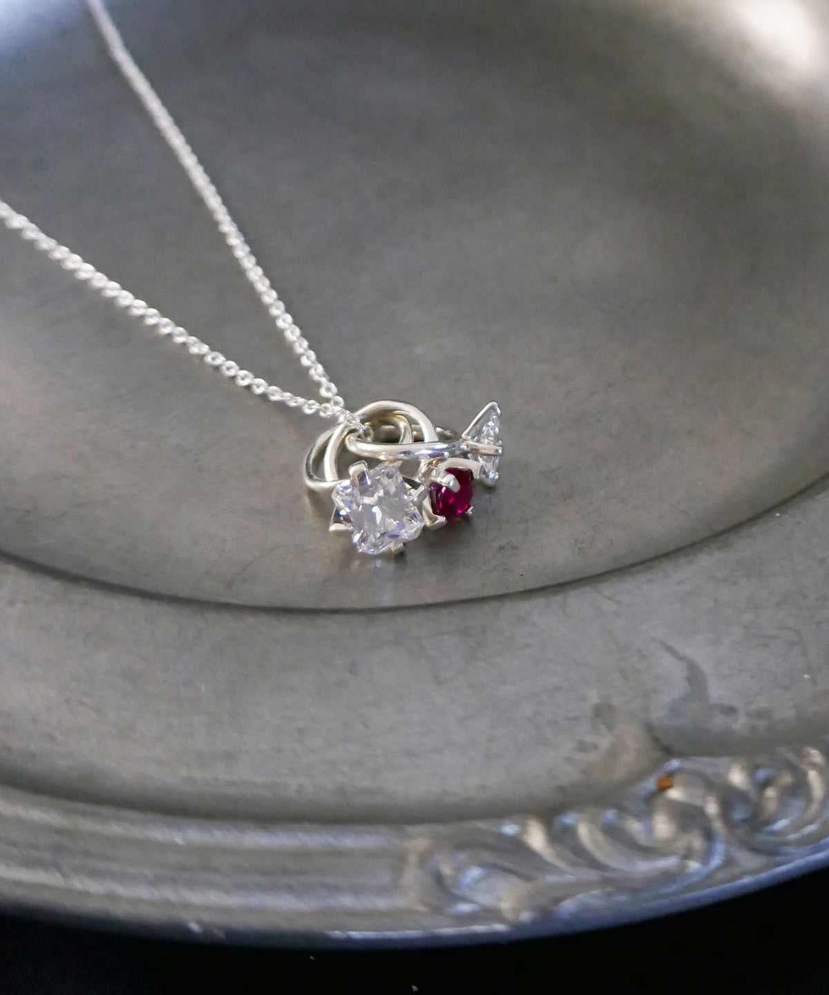 シルバー,ジュエリー,アクセサリー,ユニーク,ギフト,ジェンダーレス,モード,silver,ネックレス,necklace,jewelry,gift,unisex,mode,metal,モチーフ,accessory,motif,キュービックジルコニア,cubiczirconia,