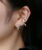 シルバー,イヤーカフ,earcuff,ジュエリー,アクセサリー,ユニーク,ギフト,ジェンダーレス,モード,silver,ring,jewelry,gift,unisex,mode,metal,モチーフ,accessory,motif,キュービックジルコニア,cubiczirconia