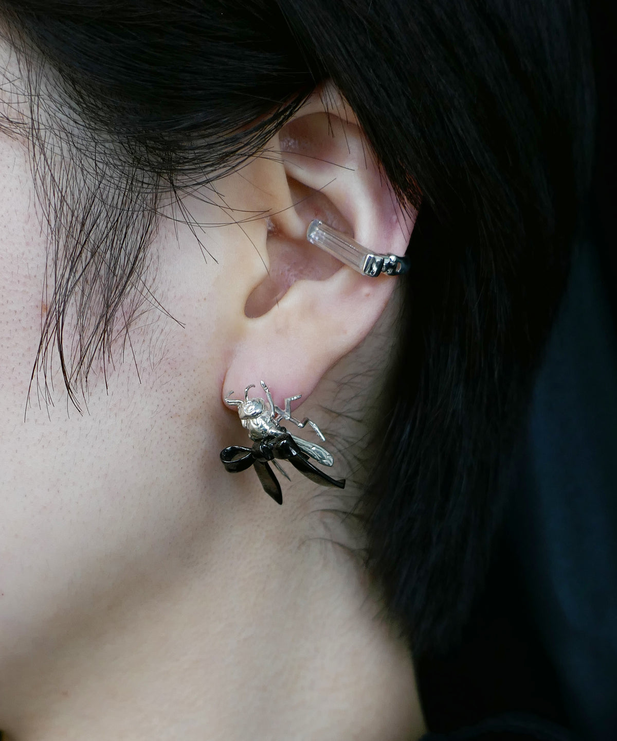 シルバー,pierced earrings,ピアス,ジュエリー,アクセサリー,ハチ,はち,蜂,ユニーク,ギフト,ジェンダーレス,モード,silver,jewelry,gift,unisex,mode,metal,モチーフ,accessory,motif,event,イベント,bee,ribbon,リボン