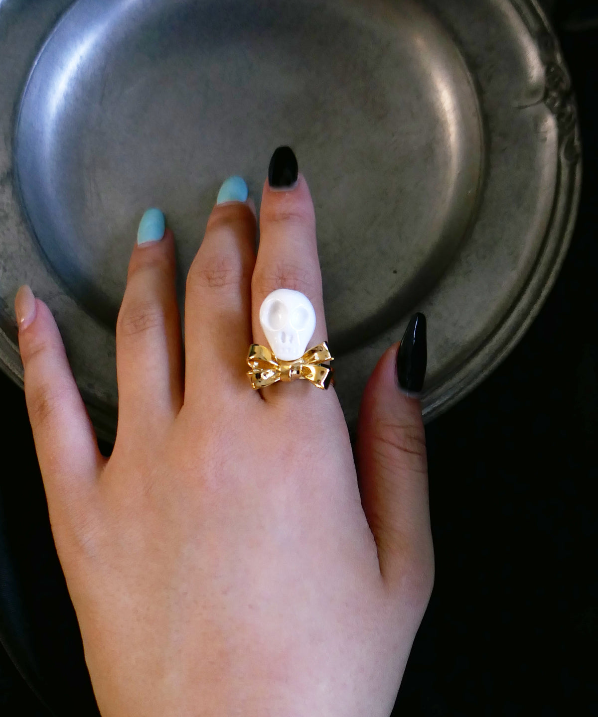 リング,指輪,ジュエリー,アクセサリー,ribbon,リボン,scull,ユニーク,ギフト,ジェンダーレス,モード,silver,ring,jewelry,スカル,gift,unisex,mode,metal,モチーフ,accessory,motif,ドクロ