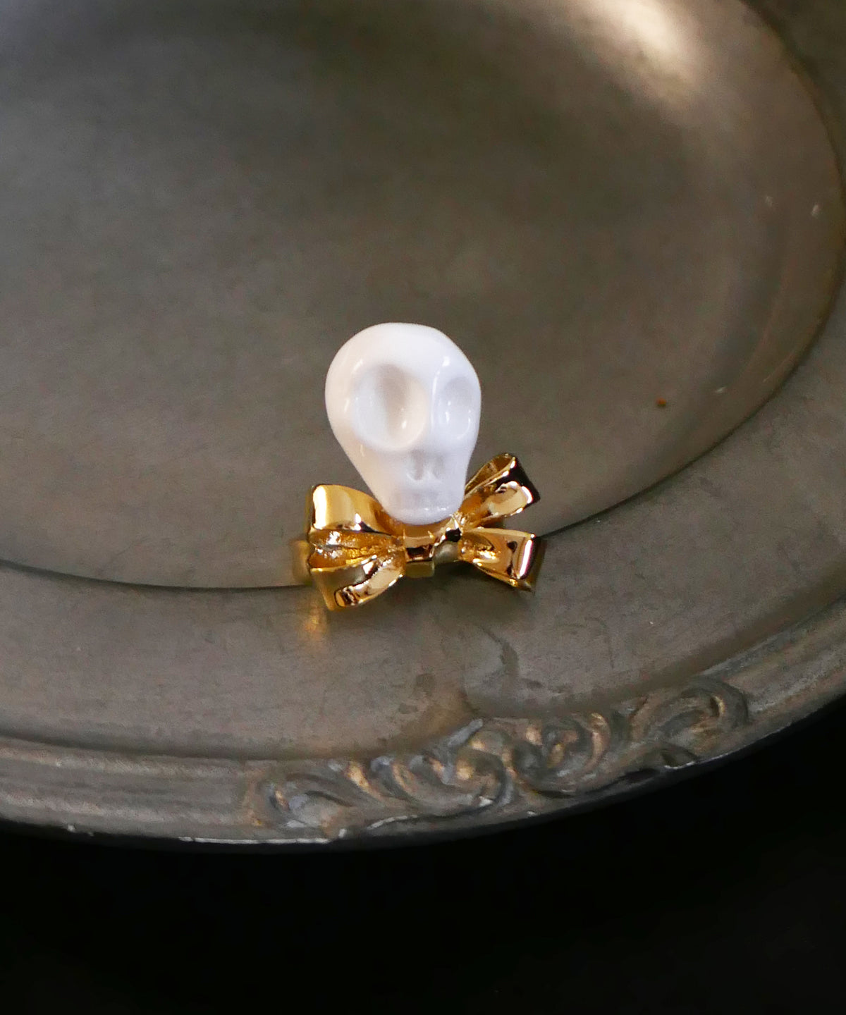 リング,指輪,ジュエリー,アクセサリー,ribbon,リボン,scull,ユニーク,ギフト,ジェンダーレス,モード,silver,ring,jewelry,スカル,gift,unisex,mode,metal,モチーフ,accessory,motif,ドクロ