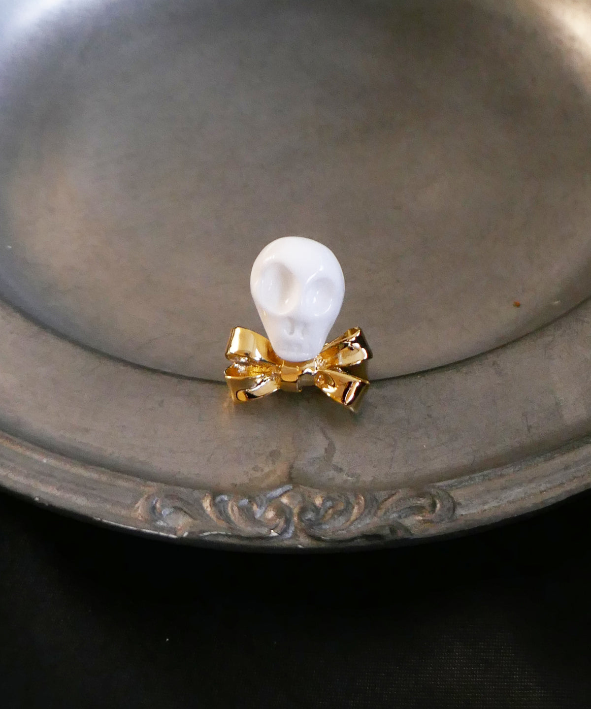 リング,指輪,ジュエリー,アクセサリー,ribbon,リボン,scull,ユニーク,ギフト,ジェンダーレス,モード,silver,ring,jewelry,スカル,gift,unisex,mode,metal,モチーフ,accessory,motif,ドクロ