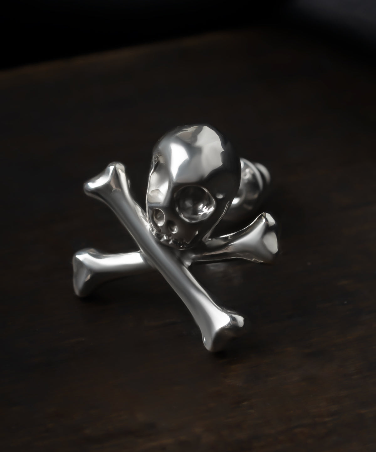 シルバー,ピアス,pierced earrings,ジュエリー,アクセサリー,スカル,ドクロ,ユニーク,ギフト,ジェンダーレス,モード,silver,jewelry,scull,gift,unisex,mode,metal,モチーフ,accessory,motif