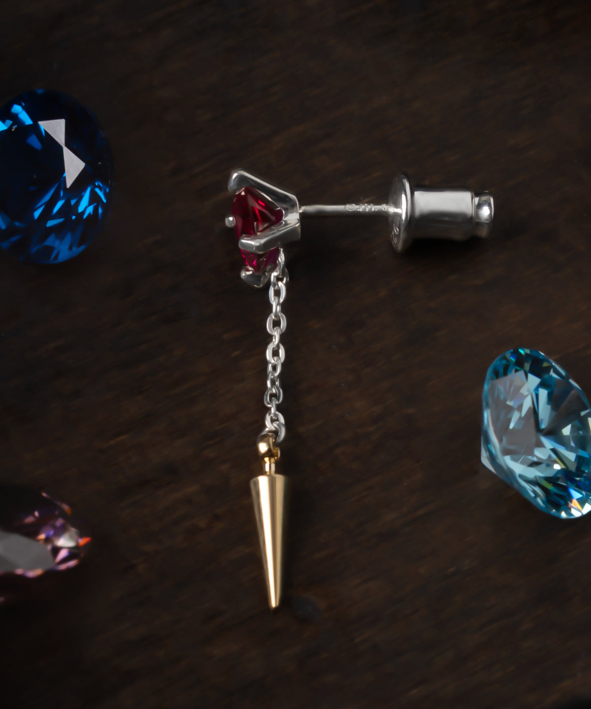 シルバー,ピアス,pierced earrings,ジュエリー,アクセサリー,ユニーク,ギフト,ジェンダーレス,モード,silver,ring,jewelry,gift,unisex,mode,metal,モチーフ,accessory,motif,キュービックジルコニア,cubiczirconia,スタッズ,studs
