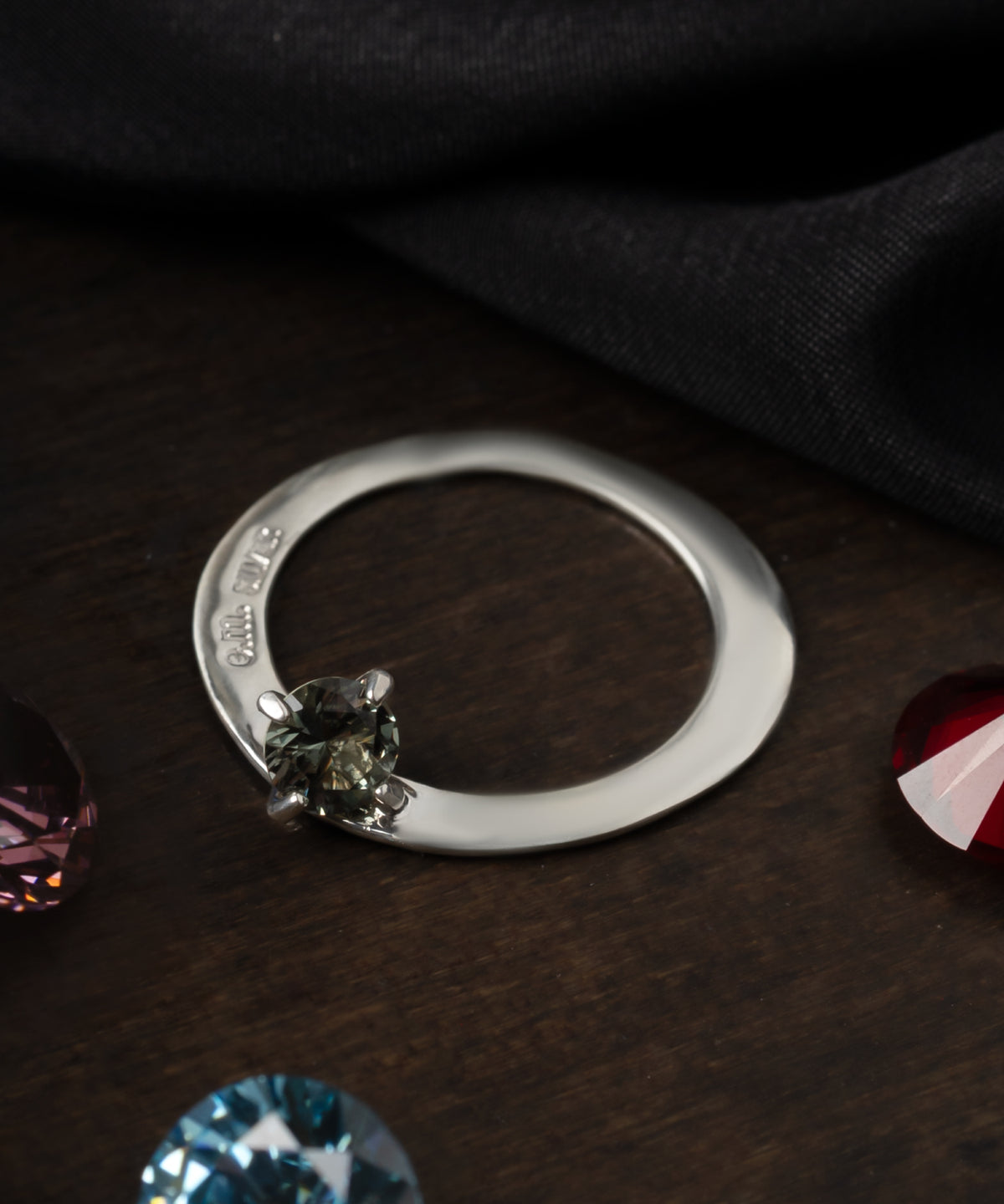 シルバー,リング,指輪,ジュエリー,アクセサリー,ユニーク,ギフト,ジェンダーレス,モード,silver,ring,jewelry,gift,unisex,mode,metal,キュービックジルコニア,cubiczirconia,accessory,motif