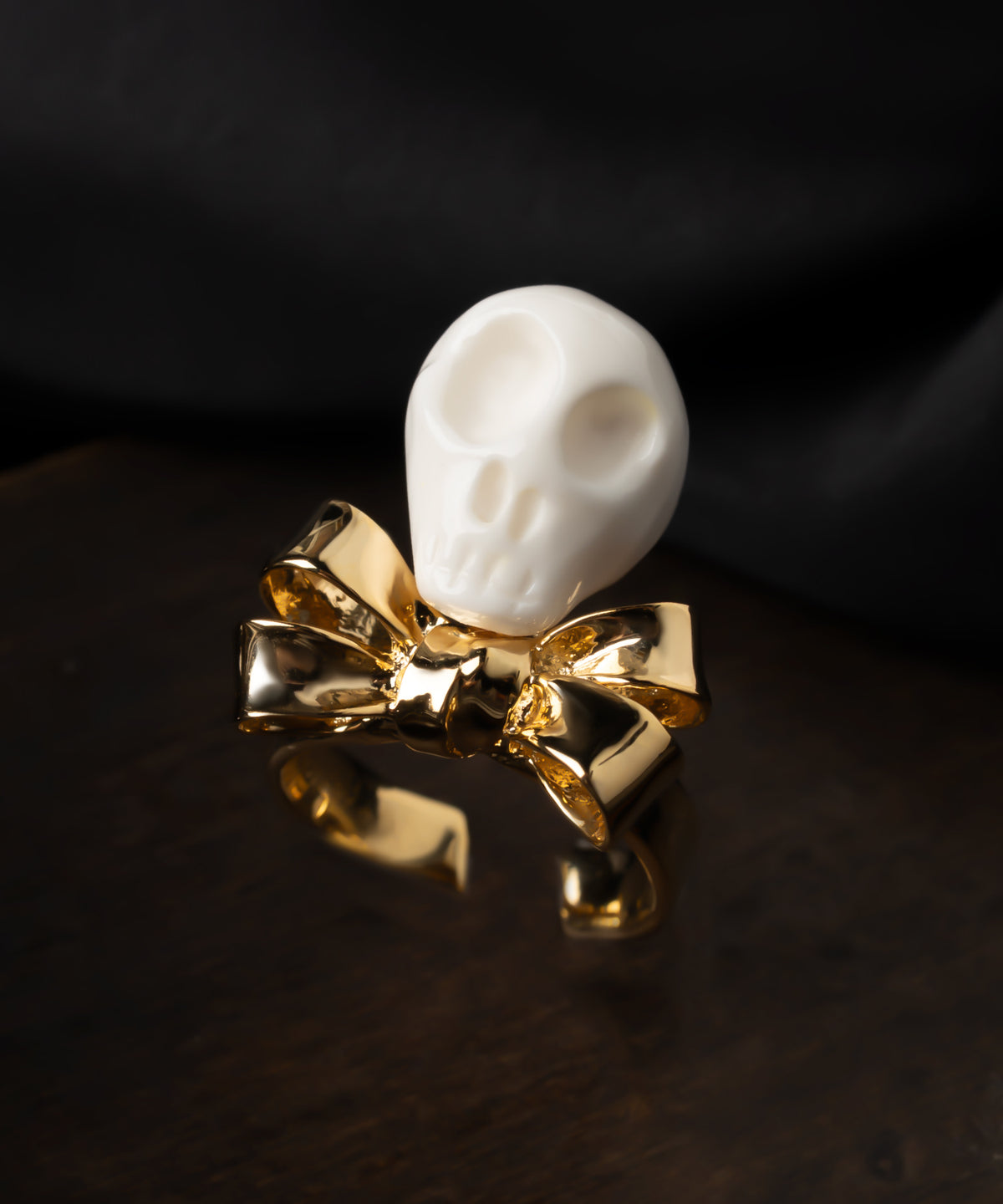 リング,指輪,ジュエリー,アクセサリー,ribbon,リボン,scull,ユニーク,ギフト,ジェンダーレス,モード,silver,ring,jewelry,スカル,gift,unisex,mode,metal,モチーフ,accessory,motif,ドクロ
