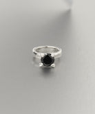 シルバー,ジュエリー,リング,指輪,ピンキーリング,小指,願い,ワンポイント,アクセサリー,silver,jewelry,ring,pinkyring,accessory,ブラック,ストーン,キュービックジルコニア,ブラックジュエリー,モード,モノトーン,メンズ,メンズジュエリー,メンズアクセサリー,ジェンダーレス,ユニセックス,black,stone,mode,mens,unisex,cubiczirconia