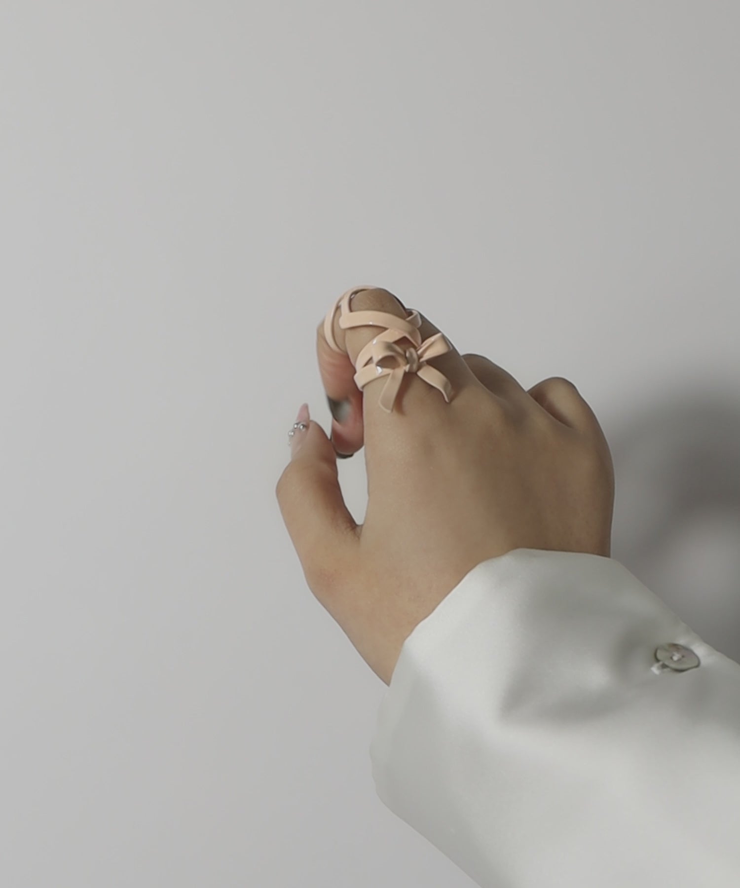 LOVE BY e.m. リボンアーマーリング LB-AR137 リング（LB-AR137）