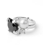 シルバー,ジュエリー,リング,指輪,ピンキーリング,小指,願い,ワンポイント,アクセサリー,silver,jewelry,ring,pinkyring,accessory,ブラック,ストーン,キュービックジルコニア,ブラックジュエリー,モード,モノトーン,メンズ,メンズジュエリー,メンズアクセサリー,ジェンダーレス,ユニセックス,black,stone,mode,mens,unisex,cubiczirconia,重厚感,デコラティブ,個性派,デザイナーズジュエリー